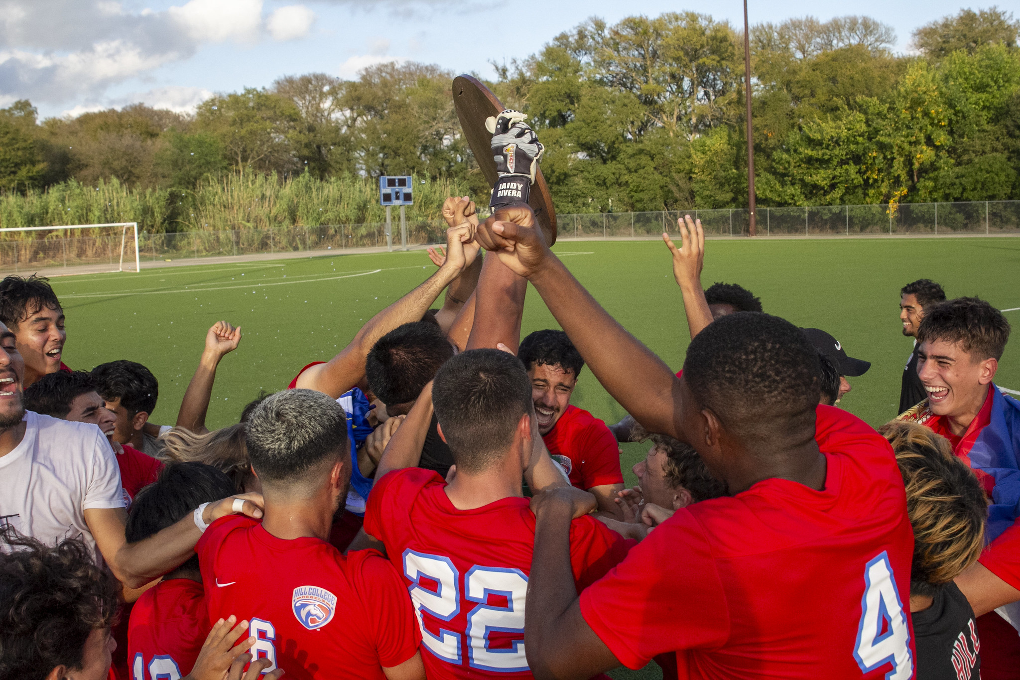 Hill College's Mens Soccer team Regional 5 champions