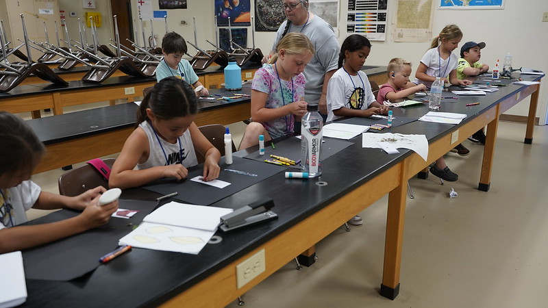 Kids College students in science lab